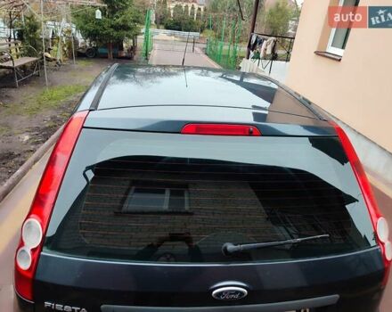 Серый Форд Фиеста, объемом двигателя 1.39 л и пробегом 203 тыс. км за 2999 $, фото 10 на Automoto.ua