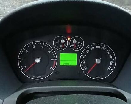 Серый Форд Фиеста, объемом двигателя 1.39 л и пробегом 176 тыс. км за 2100 $, фото 16 на Automoto.ua