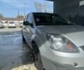 Серый Форд Фиеста, объемом двигателя 1.3 л и пробегом 240 тыс. км за 3200 $, фото 12 на Automoto.ua