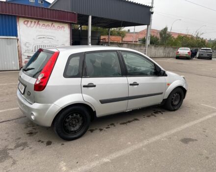 Серый Форд Фиеста, объемом двигателя 1.4 л и пробегом 230 тыс. км за 2800 $, фото 3 на Automoto.ua