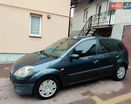 Серый Форд Фиеста, объемом двигателя 1.39 л и пробегом 203 тыс. км за 2999 $, фото 12 на Automoto.ua