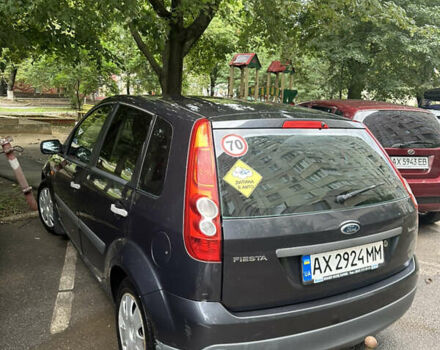 Сірий Форд Фієста, об'ємом двигуна 1.2 л та пробігом 175 тис. км за 4400 $, фото 1 на Automoto.ua