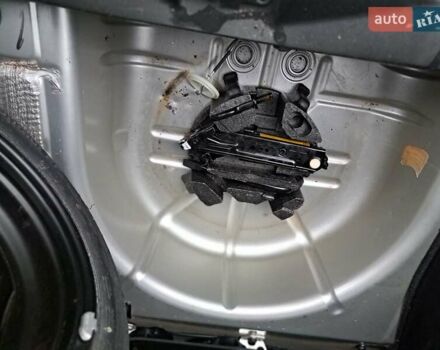 Сірий Форд Фієста, об'ємом двигуна 1.39 л та пробігом 183 тис. км за 3950 $, фото 12 на Automoto.ua