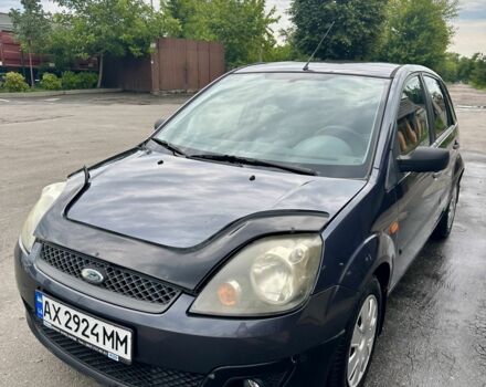 Сірий Форд Фієста, об'ємом двигуна 1.2 л та пробігом 172 тис. км за 3800 $, фото 3 на Automoto.ua