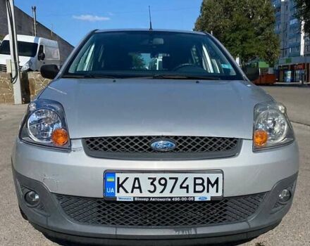 Серый Форд Фиеста, объемом двигателя 1.39 л и пробегом 145 тыс. км за 4100 $, фото 1 на Automoto.ua