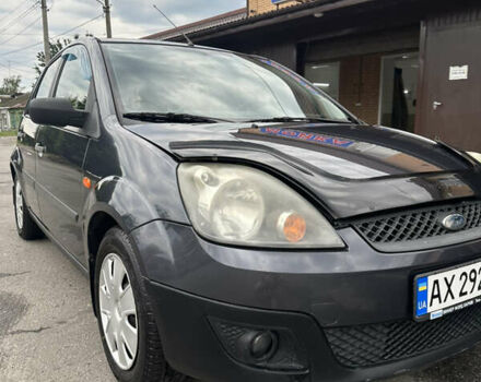 Сірий Форд Фієста, об'ємом двигуна 1.2 л та пробігом 175 тис. км за 4400 $, фото 2 на Automoto.ua