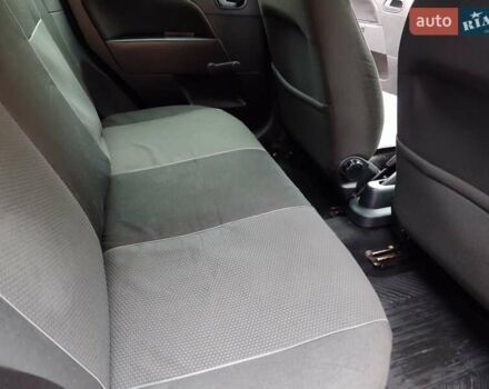 Серый Форд Фиеста, объемом двигателя 1.39 л и пробегом 203 тыс. км за 2999 $, фото 17 на Automoto.ua