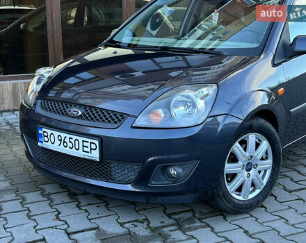 Форд Фиеста 2008 в Тернополе на Automoto.ua Серый Форд Фиеста, объемом двигателя 1.4 л и пробегом 228 тыс. км за 4699 $, фото 18 на Automoto.ua