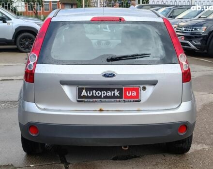 Серый Форд Фиеста, объемом двигателя 1.2 л и пробегом 110 тыс. км за 4490 $, фото 7 на Automoto.ua
