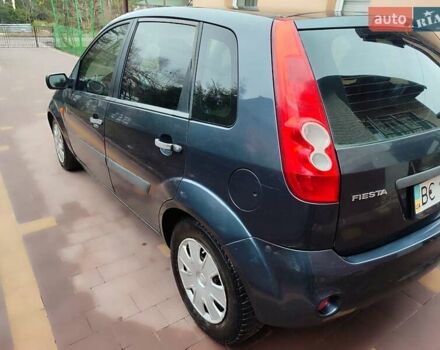 Серый Форд Фиеста, объемом двигателя 1.39 л и пробегом 203 тыс. км за 2999 $, фото 9 на Automoto.ua