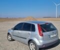 Сірий Форд Фієста, об'ємом двигуна 1.4 л та пробігом 400 тис. км за 3300 $, фото 3 на Automoto.ua