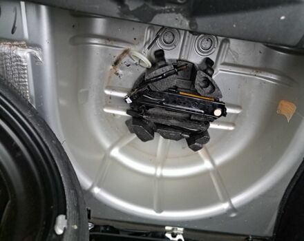 Сірий Форд Фієста, об'ємом двигуна 1.4 л та пробігом 183 тис. км за 3950 $, фото 13 на Automoto.ua