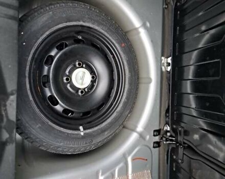 Сірий Форд Фієста, об'ємом двигуна 1.39 л та пробігом 183 тис. км за 3950 $, фото 13 на Automoto.ua