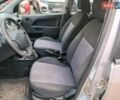 Серый Форд Фиеста, объемом двигателя 1.2 л и пробегом 110 тыс. км за 4490 $, фото 16 на Automoto.ua