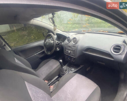 Форд Фиеста 2008 в Шепетовке на Automoto.ua Серый Форд Фиеста, объемом двигателя 1.24 л и пробегом 30 тыс. км за 1000 $, фото 1 на Automoto.ua