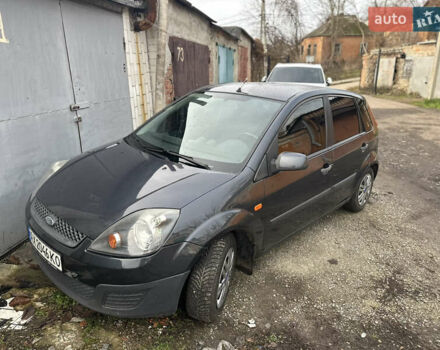 Серый Форд Фиеста, объемом двигателя 1.24 л и пробегом 234 тыс. км за 4200 $, фото 20 на Automoto.ua