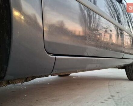 Сірий Форд Фієста, об'ємом двигуна 1.39 л та пробігом 250 тис. км за 4400 $, фото 9 на Automoto.ua