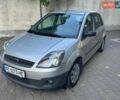 Серый Форд Фиеста, объемом двигателя 1.39 л и пробегом 85 тыс. км за 5000 $, фото 1 на Automoto.ua