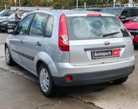 Серый Форд Фиеста, объемом двигателя 1.2 л и пробегом 110 тыс. км за 4490 $, фото 8 на Automoto.ua