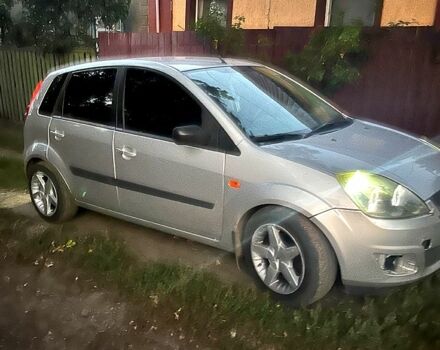 Сірий Форд Фієста, об'ємом двигуна 1.4 л та пробігом 210 тис. км за 3600 $, фото 5 на Automoto.ua