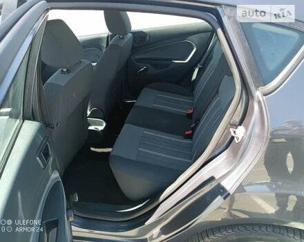 Сірий Форд Фієста, об'ємом двигуна 1.24 л та пробігом 120 тис. км за 6100 $, фото 13 на Automoto.ua