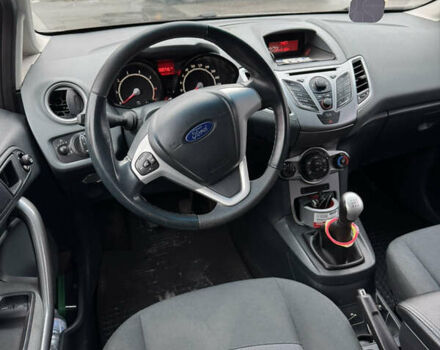 Серый Форд Фиеста, объемом двигателя 1.25 л и пробегом 99 тыс. км за 5200 $, фото 15 на Automoto.ua