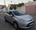 Серый Форд Фиеста, объемом двигателя 1.6 л и пробегом 224 тыс. км за 5500 $, фото 5 на Automoto.ua