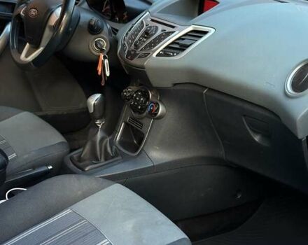 Серый Форд Фиеста, объемом двигателя 1.6 л и пробегом 370 тыс. км за 5500 $, фото 14 на Automoto.ua