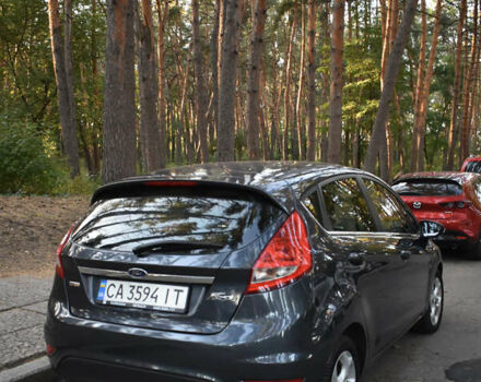 Серый Форд Фиеста, объемом двигателя 1.4 л и пробегом 184 тыс. км за 5900 $, фото 6 на Automoto.ua