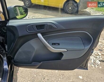 Сірий Форд Фієста, об'ємом двигуна 1.25 л та пробігом 69 тис. км за 5700 $, фото 13 на Automoto.ua