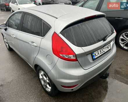 Серый Форд Фиеста, объемом двигателя 1.39 л и пробегом 170 тыс. км за 6850 $, фото 8 на Automoto.ua