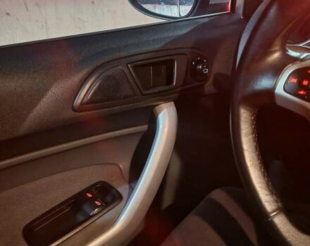 Сірий Форд Фієста, об'ємом двигуна 1.4 л та пробігом 172 тис. км за 6500 $, фото 7 на Automoto.ua