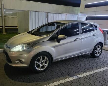 Серый Форд Фиеста, объемом двигателя 1.4 л и пробегом 172 тыс. км за 6500 $, фото 1 на Automoto.ua