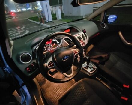 Серый Форд Фиеста, объемом двигателя 1.4 л и пробегом 172 тыс. км за 6500 $, фото 4 на Automoto.ua