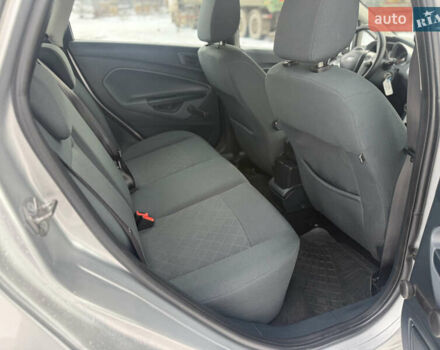 Сірий Форд Фієста, об'ємом двигуна 1.3 л та пробігом 188 тис. км за 6300 $, фото 38 на Automoto.ua