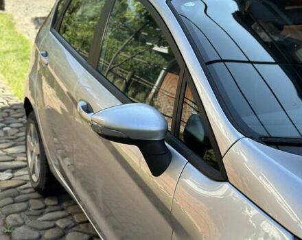 Серый Форд Фиеста, объемом двигателя 1.6 л и пробегом 370 тыс. км за 5500 $, фото 2 на Automoto.ua