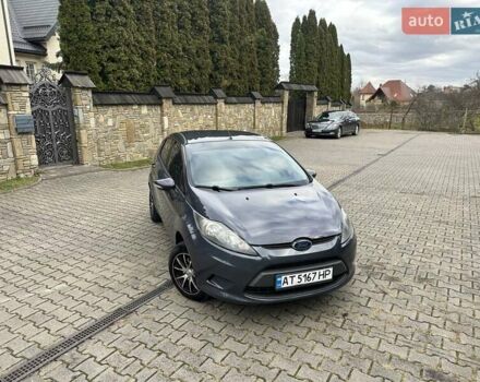Серый Форд Фиеста, объемом двигателя 1.6 л и пробегом 239 тыс. км за 5250 $, фото 14 на Automoto.ua