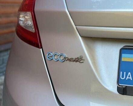 Серый Форд Фиеста, объемом двигателя 1.6 л и пробегом 370 тыс. км за 5500 $, фото 1 на Automoto.ua