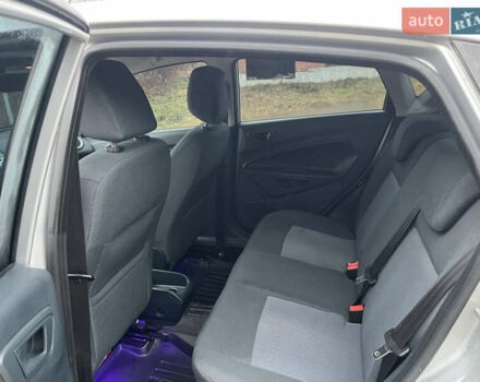 Серый Форд Фиеста, объемом двигателя 1.24 л и пробегом 128 тыс. км за 6500 $, фото 11 на Automoto.ua