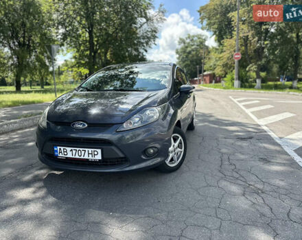 Серый Форд Фиеста, объемом двигателя 1.24 л и пробегом 175 тыс. км за 5900 $, фото 5 на Automoto.ua