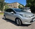 Серый Форд Фиеста, объемом двигателя 1.2 л и пробегом 85 тыс. км за 6500 $, фото 1 на Automoto.ua
