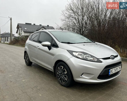 Серый Форд Фиеста, объемом двигателя 1.24 л и пробегом 128 тыс. км за 6500 $, фото 2 на Automoto.ua