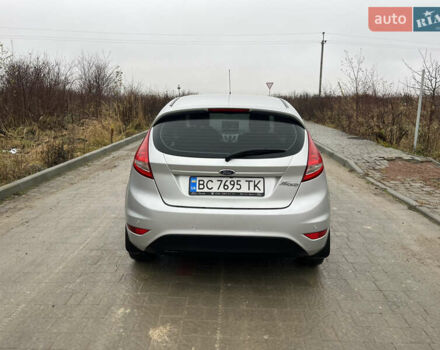 Серый Форд Фиеста, объемом двигателя 1.24 л и пробегом 128 тыс. км за 6500 $, фото 5 на Automoto.ua