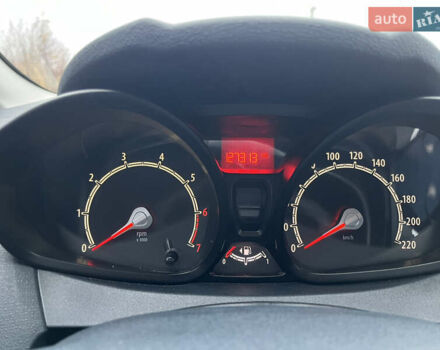 Серый Форд Фиеста, объемом двигателя 1.24 л и пробегом 128 тыс. км за 6500 $, фото 8 на Automoto.ua