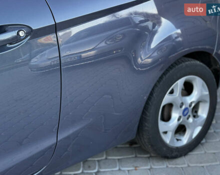 Сірий Форд Фієста, об'ємом двигуна 1.25 л та пробігом 98 тис. км за 5600 $, фото 7 на Automoto.ua