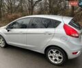 Серый Форд Фиеста, объемом двигателя 1.6 л и пробегом 132 тыс. км за 7500 $, фото 11 на Automoto.ua