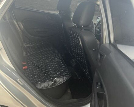 Сірий Форд Фієста, об'ємом двигуна 1.6 л та пробігом 179 тис. км за 6500 $, фото 5 на Automoto.ua