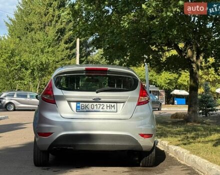 Сірий Форд Фієста, об'ємом двигуна 1.56 л та пробігом 300 тис. км за 5499 $, фото 8 на Automoto.ua