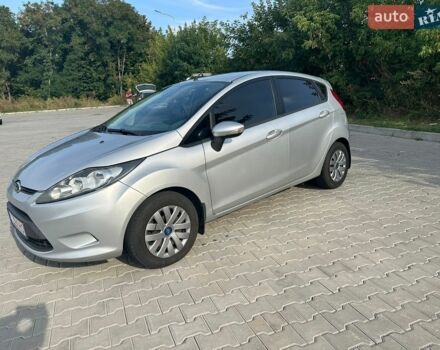 Сірий Форд Фієста, об'ємом двигуна 1.25 л та пробігом 162 тис. км за 5900 $, фото 2 на Automoto.ua