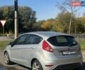 Серый Форд Фиеста, объемом двигателя 1.39 л и пробегом 165 тыс. км за 4444 $, фото 5 на Automoto.ua